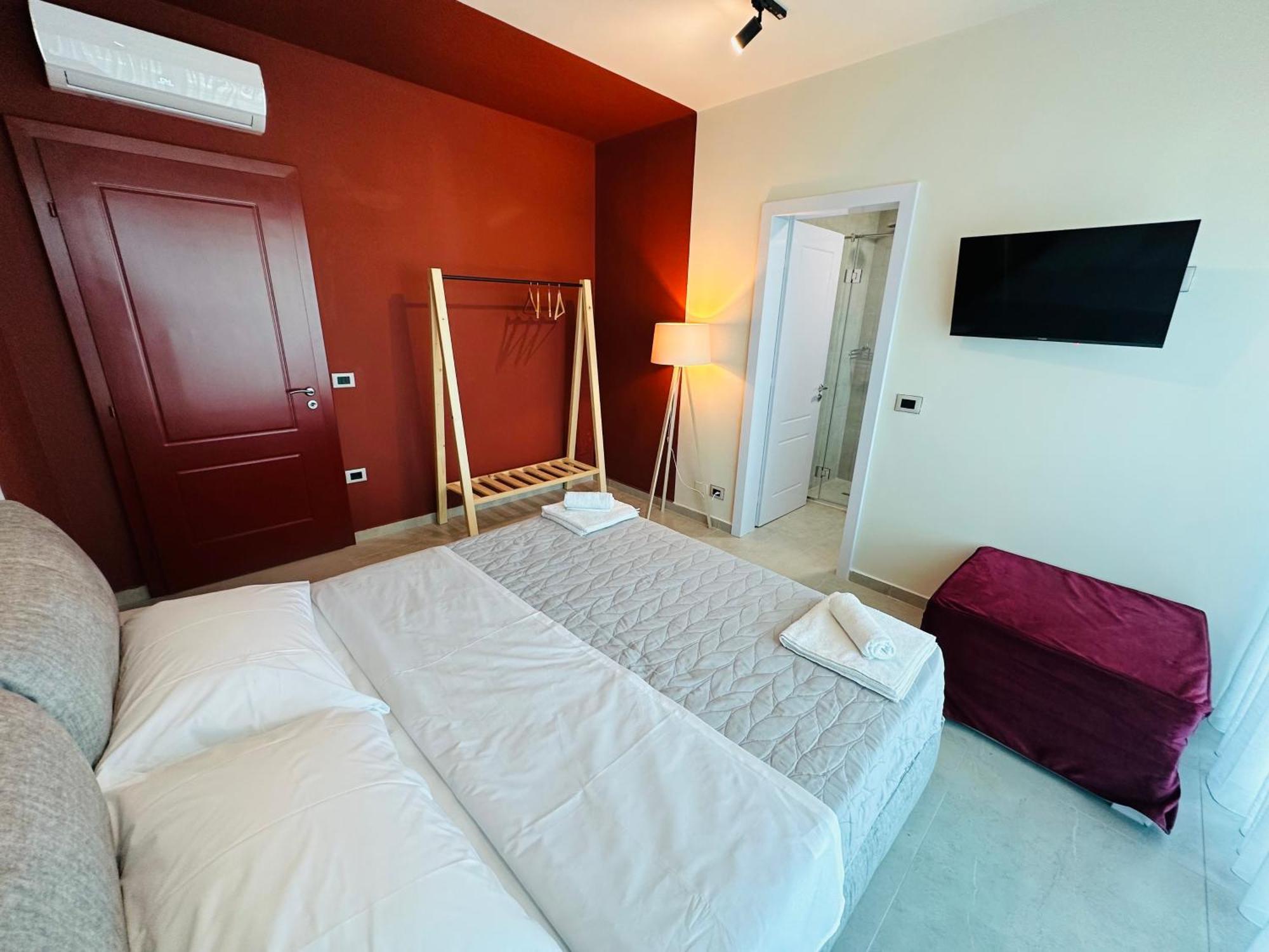 Stay-Five Rooms & Apartments Shkoder Exterior photo