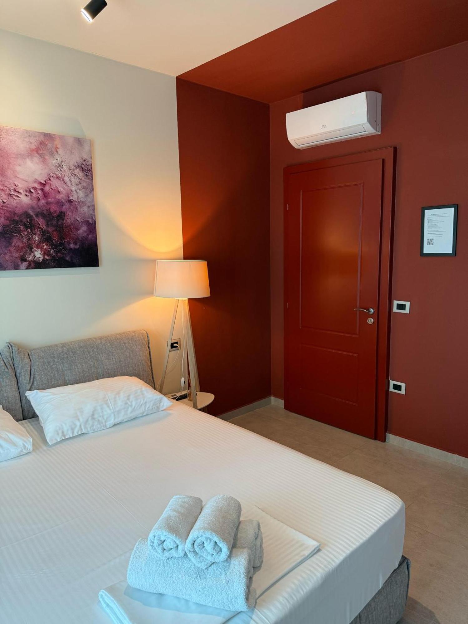 Stay-Five Rooms & Apartments Shkoder Exterior photo